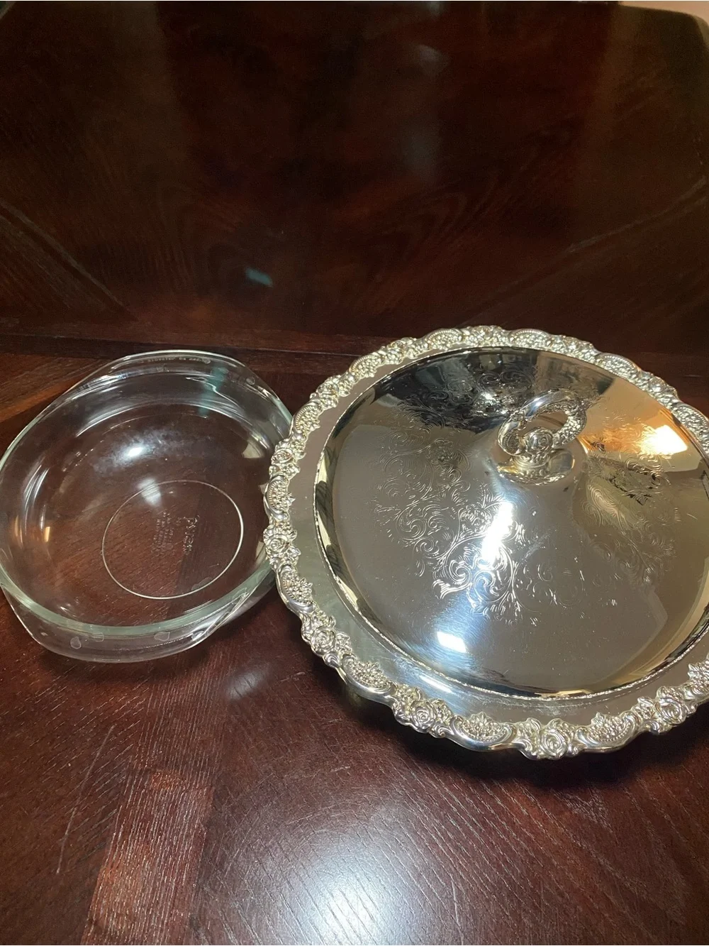 Silver Covered Serving Dish with Decorative Lid and Pyrex dish 12 inches - Picture 13 of 15